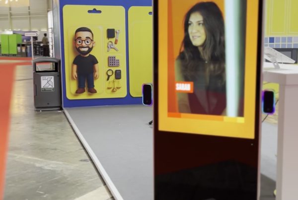 APGCI Cité des métier 2025 Ecran 55 pouces avec galerie vidéo, backdrop pour photobooth et jeux de pistes QR Code